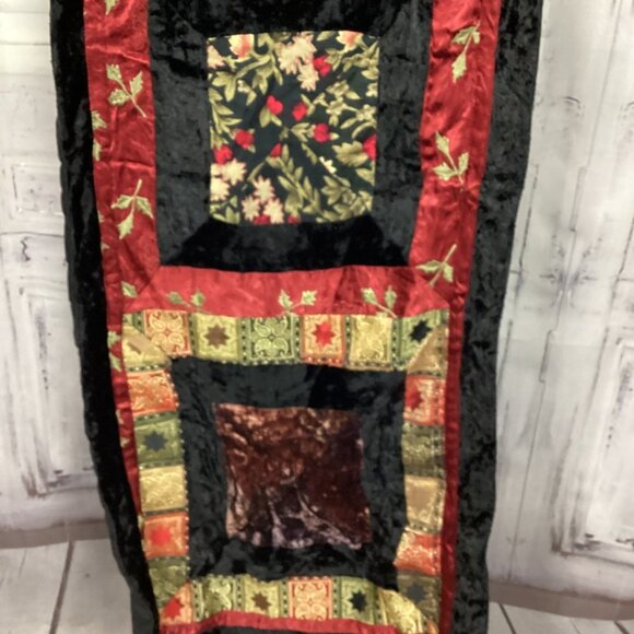 Black Velvet Quilted Boho Table Runner Vintage - Picture 6 of 9